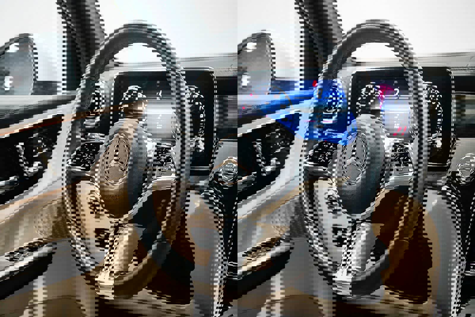 Certified 2025 Mercedes-Benz GLC 350e 4MATIC image 14