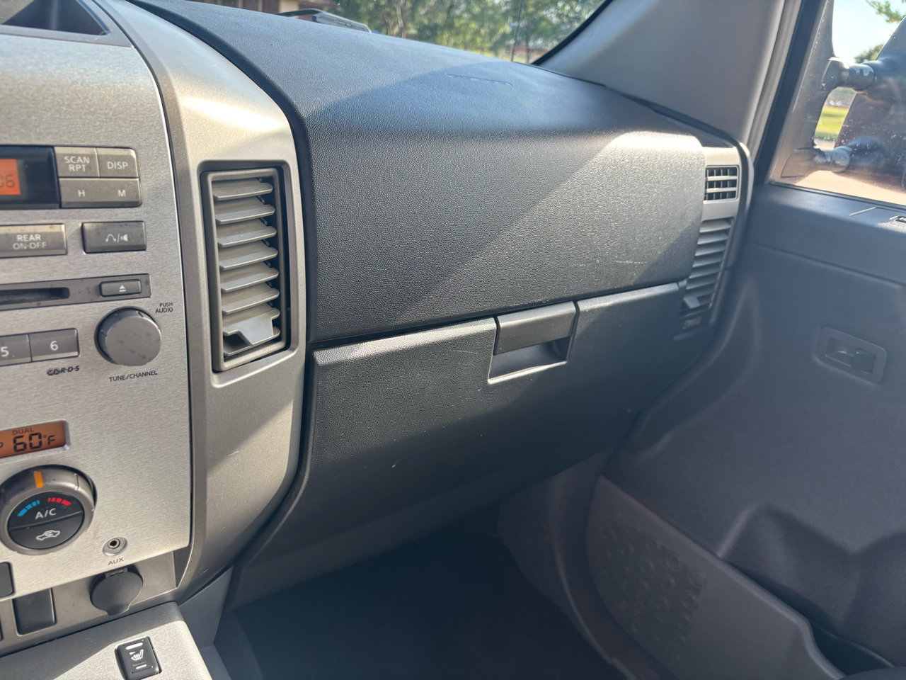 Used 2006 Nissan Titan LE w/ (T01) Tow Pkg image 17