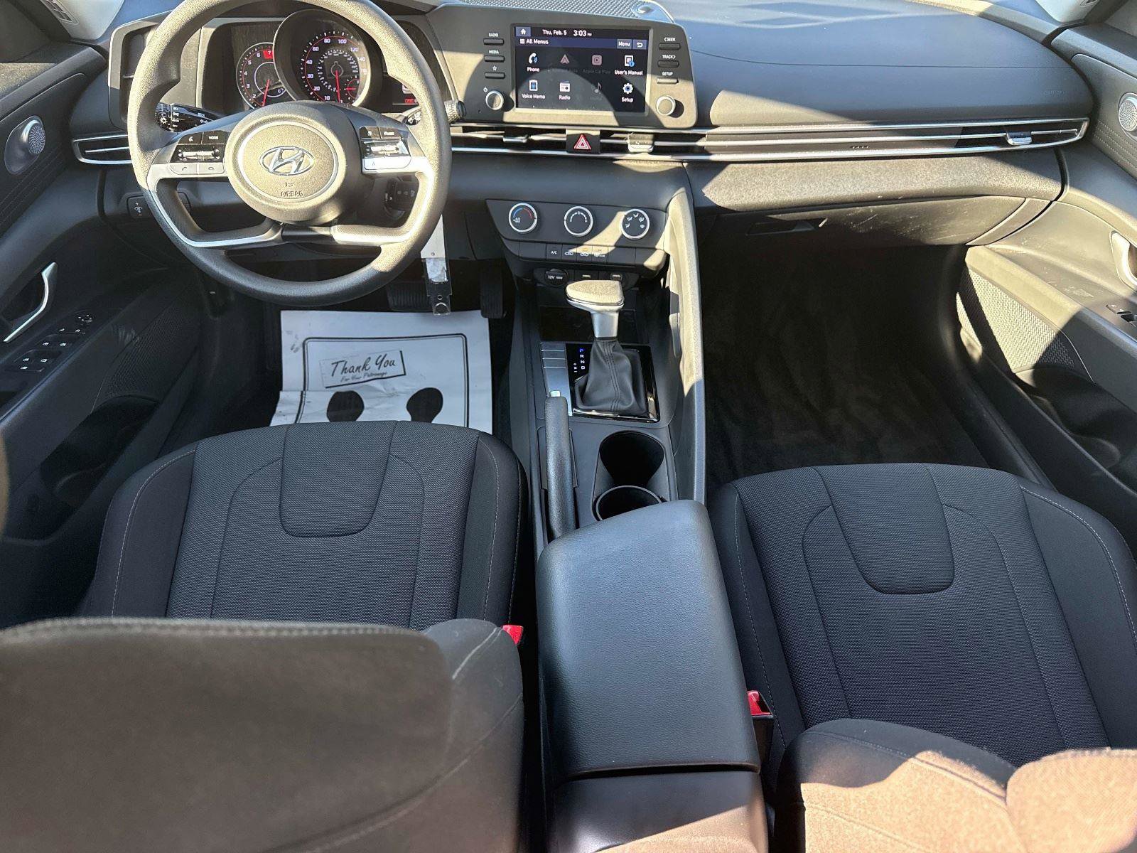 Certified 2023 Hyundai Elantra SE w/ Cargo Package image 16