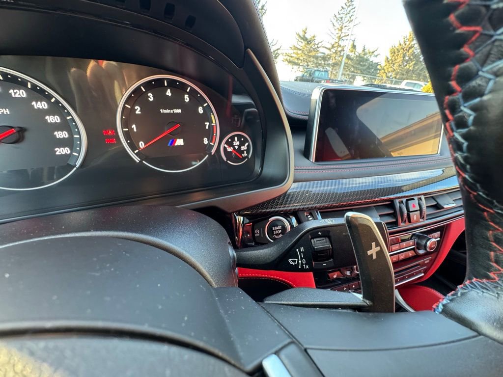 Used 2017 BMW X6 M image 20