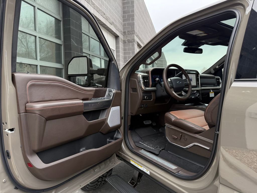 Used 2026 Ford F450 King Ranch w/ Chrome Package image 31
