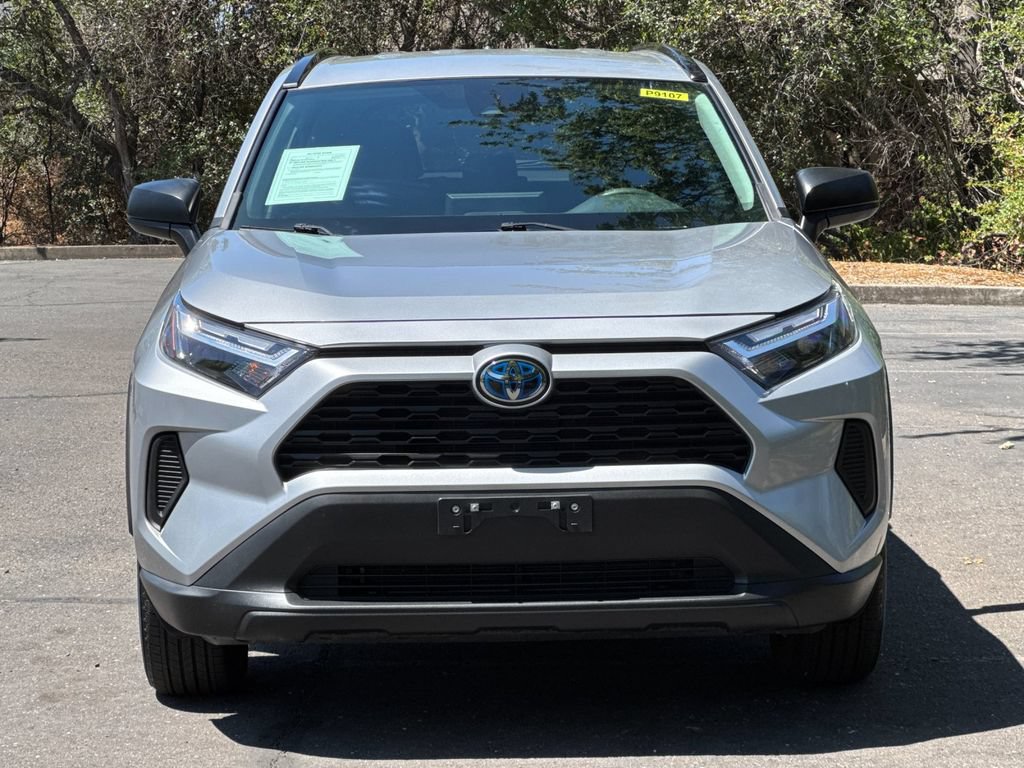Used 2024 Toyota RAV4 LE AWD/4WD image 10
