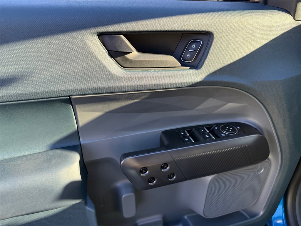 New 2025 Ford Maverick XLT w/ Black Appearance Package image 19