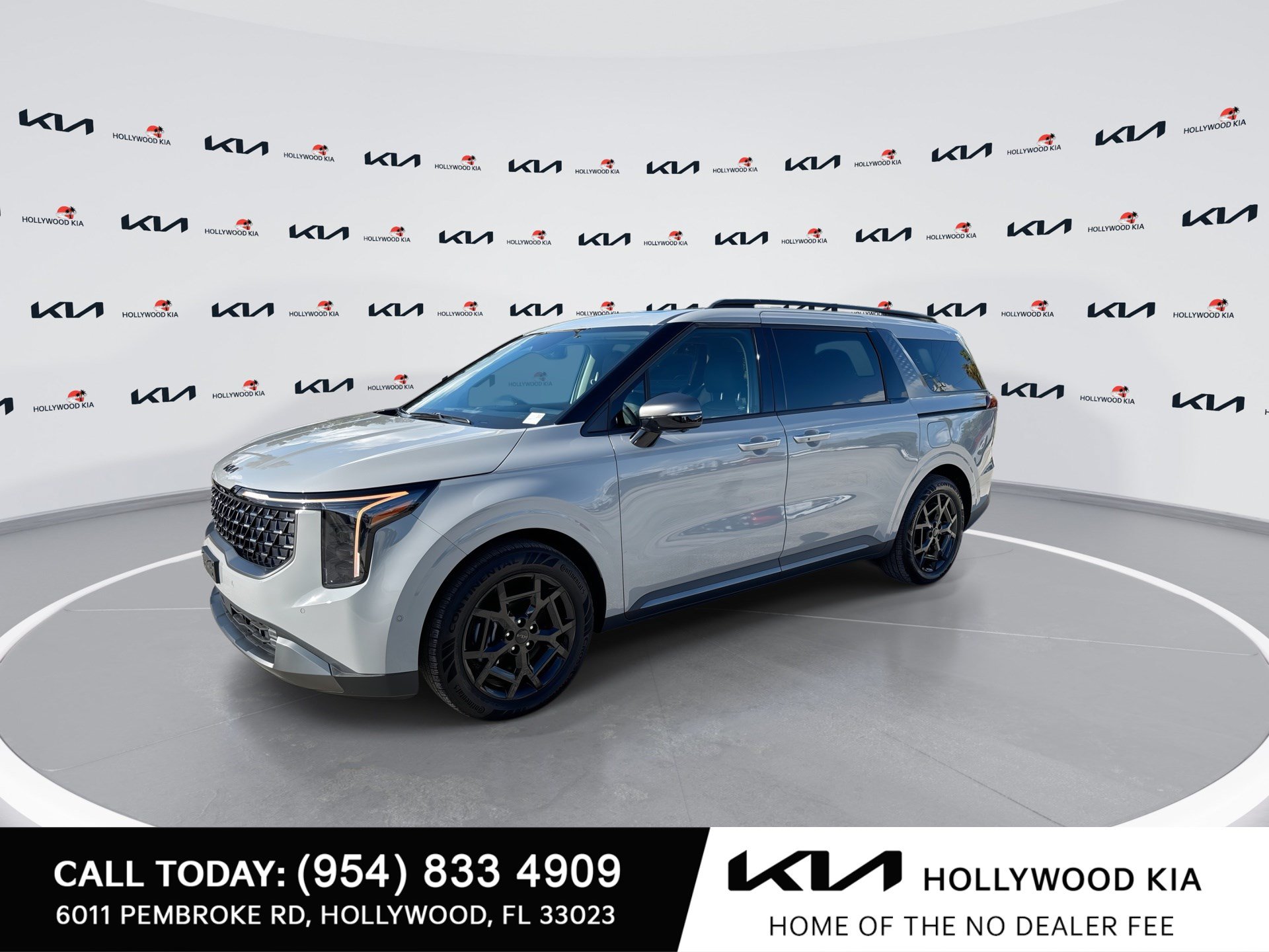 Used 2026 Kia Carnival SX FWD image 4