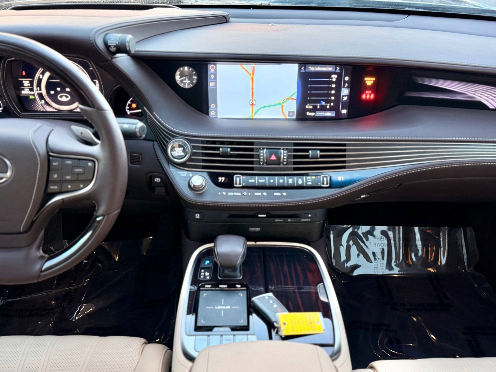 Used 2019 Lexus LS 500 w/ Luxury Package image 34