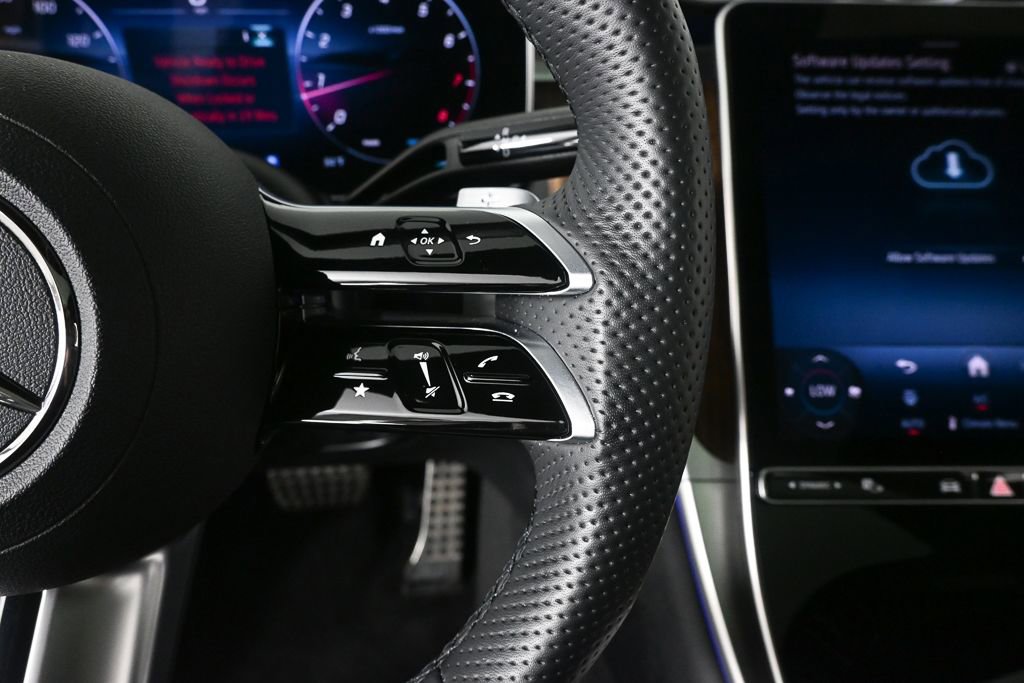 Certified 2025 Mercedes-Benz GLC 300 4MATIC image 13
