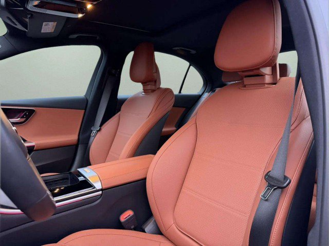 Certified 2025 Mercedes-Benz C 300 4MATIC Sedan image 21