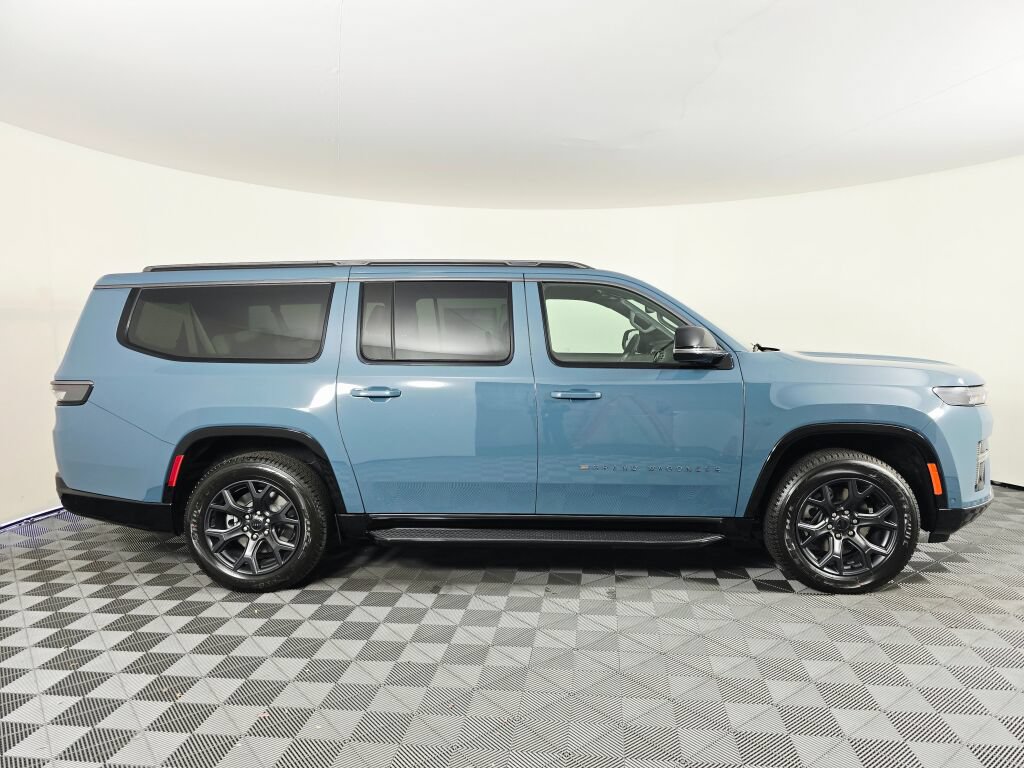 New 2026 Jeep Grand Wagoneer L Limited w/ Rear Seat Video Group I AWD/4WD image 3