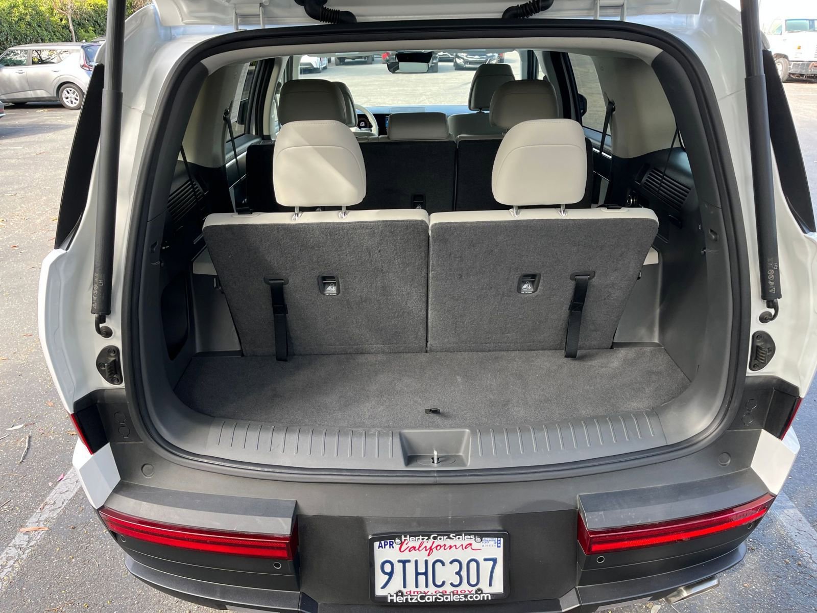 Used 2025 Hyundai Santa Fe SEL image 35
