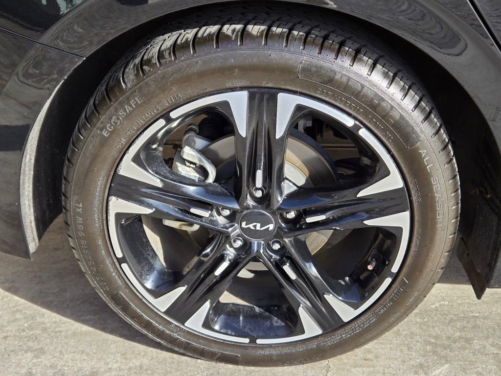 Used 2024 Kia K5 GT-Line w/ GT-Line Premium Package image 9