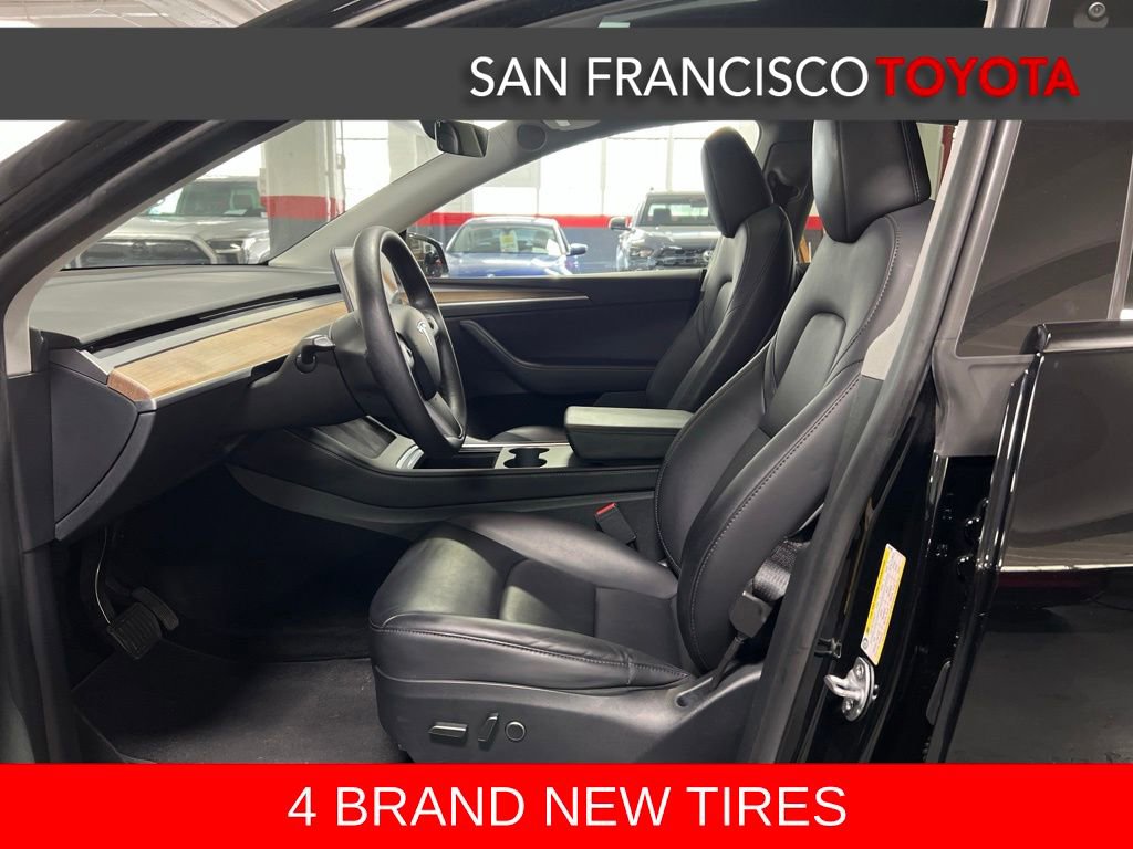 Used 2024 Tesla Model Y Long Range AWD/4WD image 11