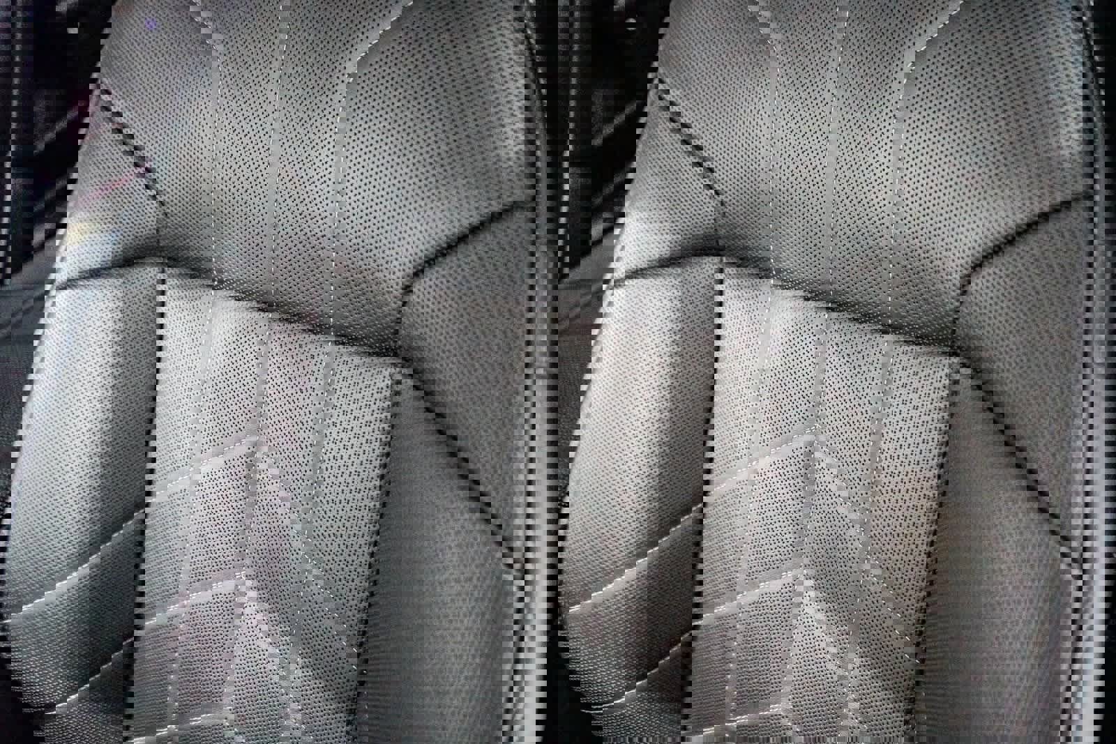 Used 2024 BMW 760i xDrive w/ Executive Package image 27