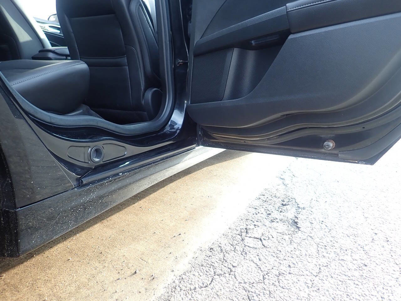 Used 2014 Ford Fusion SE w/ Equipment Group 202A image 29