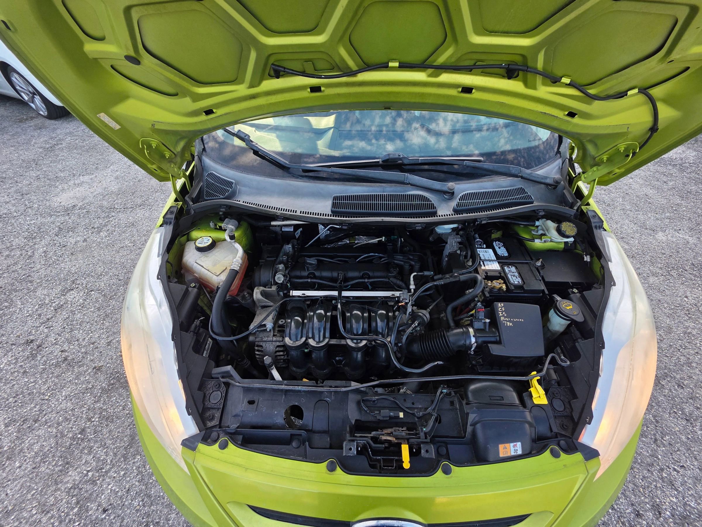 Used 2013 Ford Fiesta SE FWD image 23