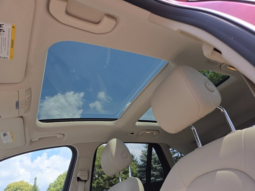 Used 2020 Mercedes-Benz GLC 300 4MATIC image 26