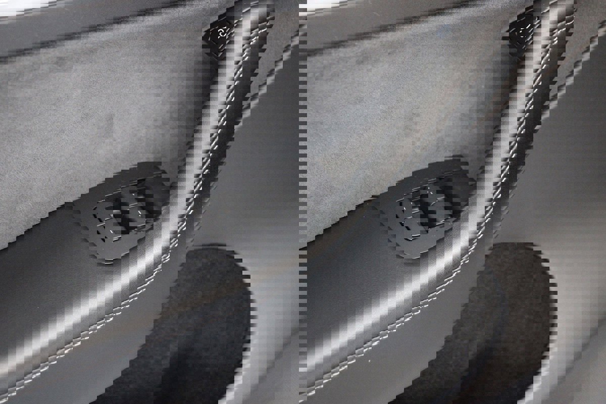 Used 2023 Tesla Model Y Long Range image 24