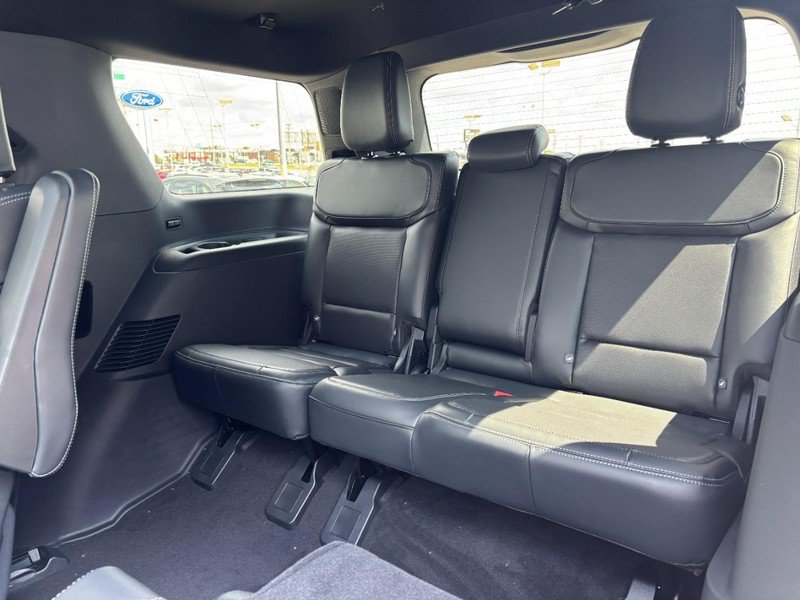 New 2027 Ford Expedition Platinum w/ Stealth Performance Package AWD/4WD image 13
