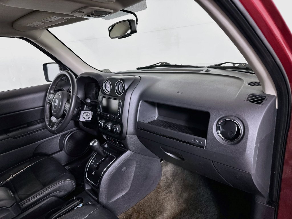 Certified 2017 Jeep Patriot High Altitude AWD/4WD image 35