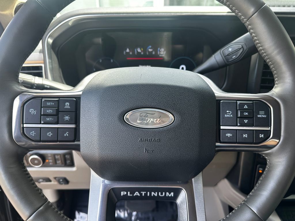Used 2025 Ford F450 Platinum w/ Platinum Plus Package AWD/4WD image 21