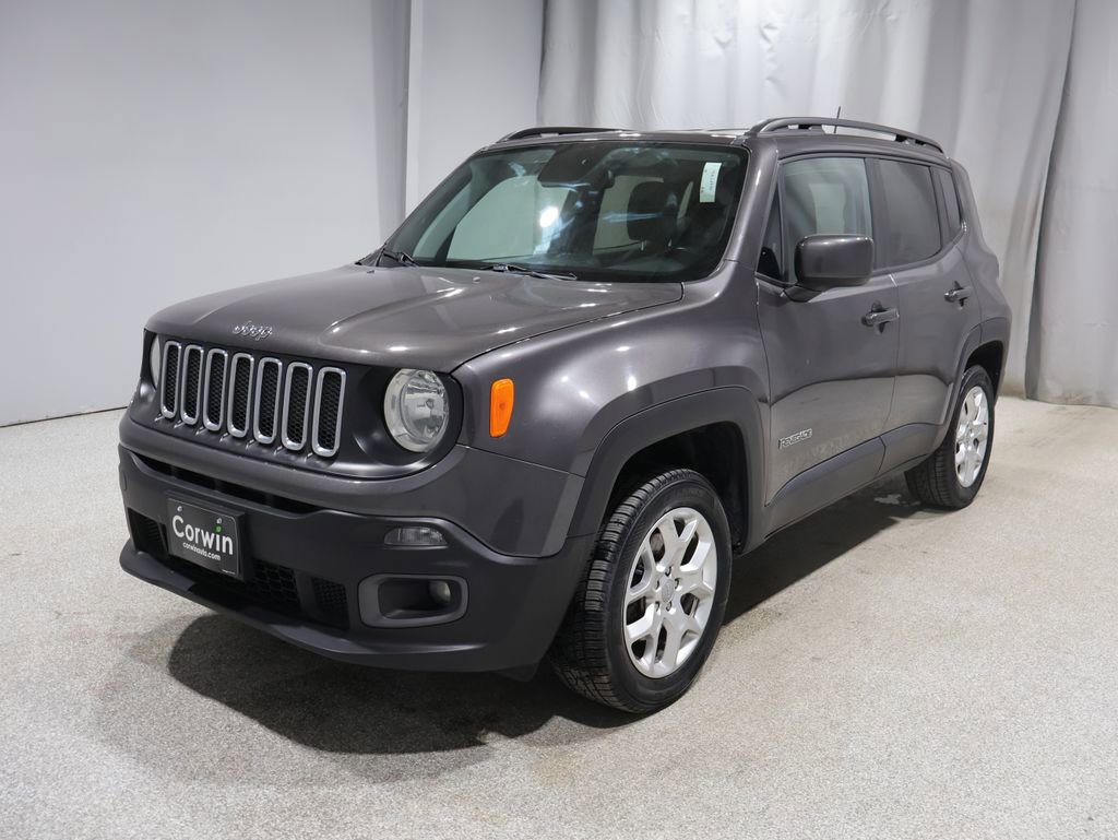 Used 2018 Jeep Renegade Latitude w/ UConnect 8.4 Nav Group AWD/4WD image 5