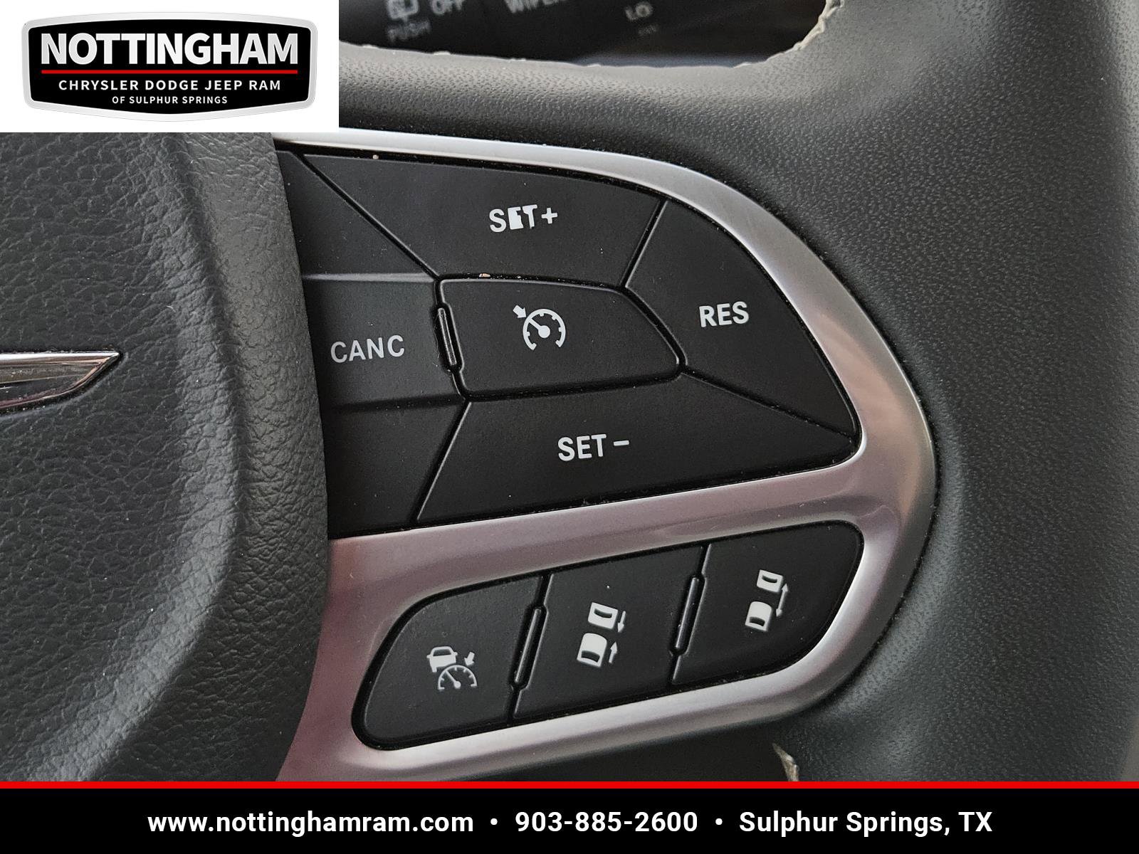 Used 2023 Chrysler Pacifica Limited image 20