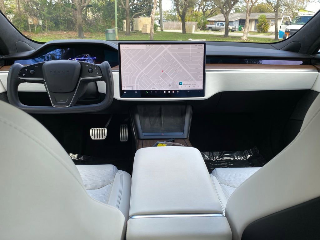 Used 2022 Tesla Model S image 19