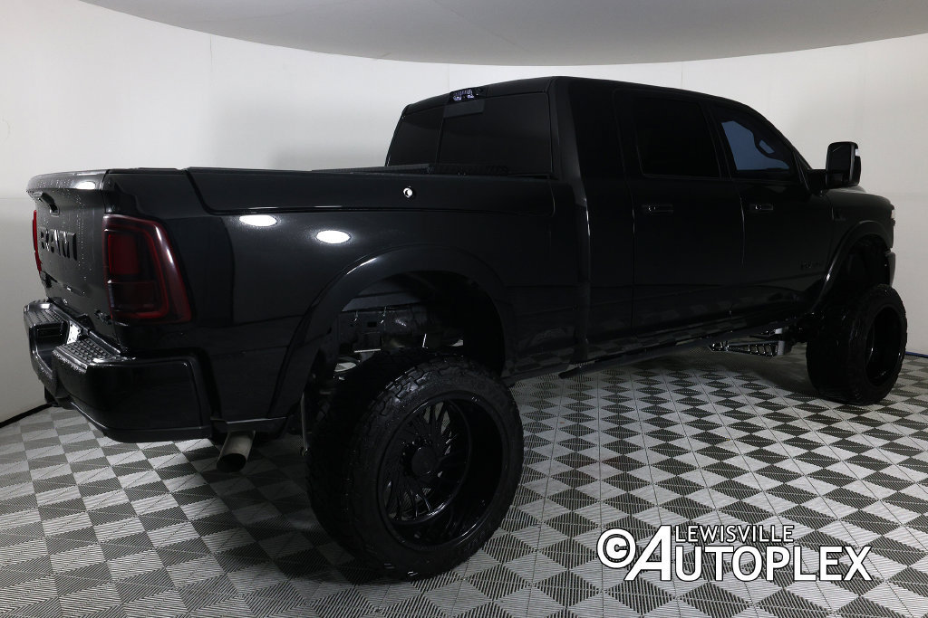 Used 2025 RAM 2500 Limited AWD/4WD image 5
