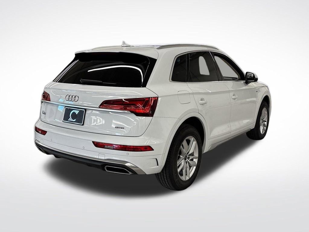 Certified 2023 Audi Q5 2.0T Premium w/ Convenience Package image 5