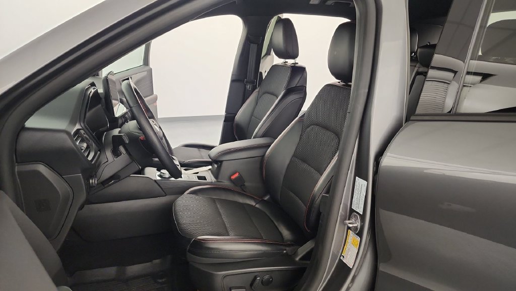 Used 2024 Ford Escape ST-Line w/ Tech Pack #1 AWD/4WD image 14