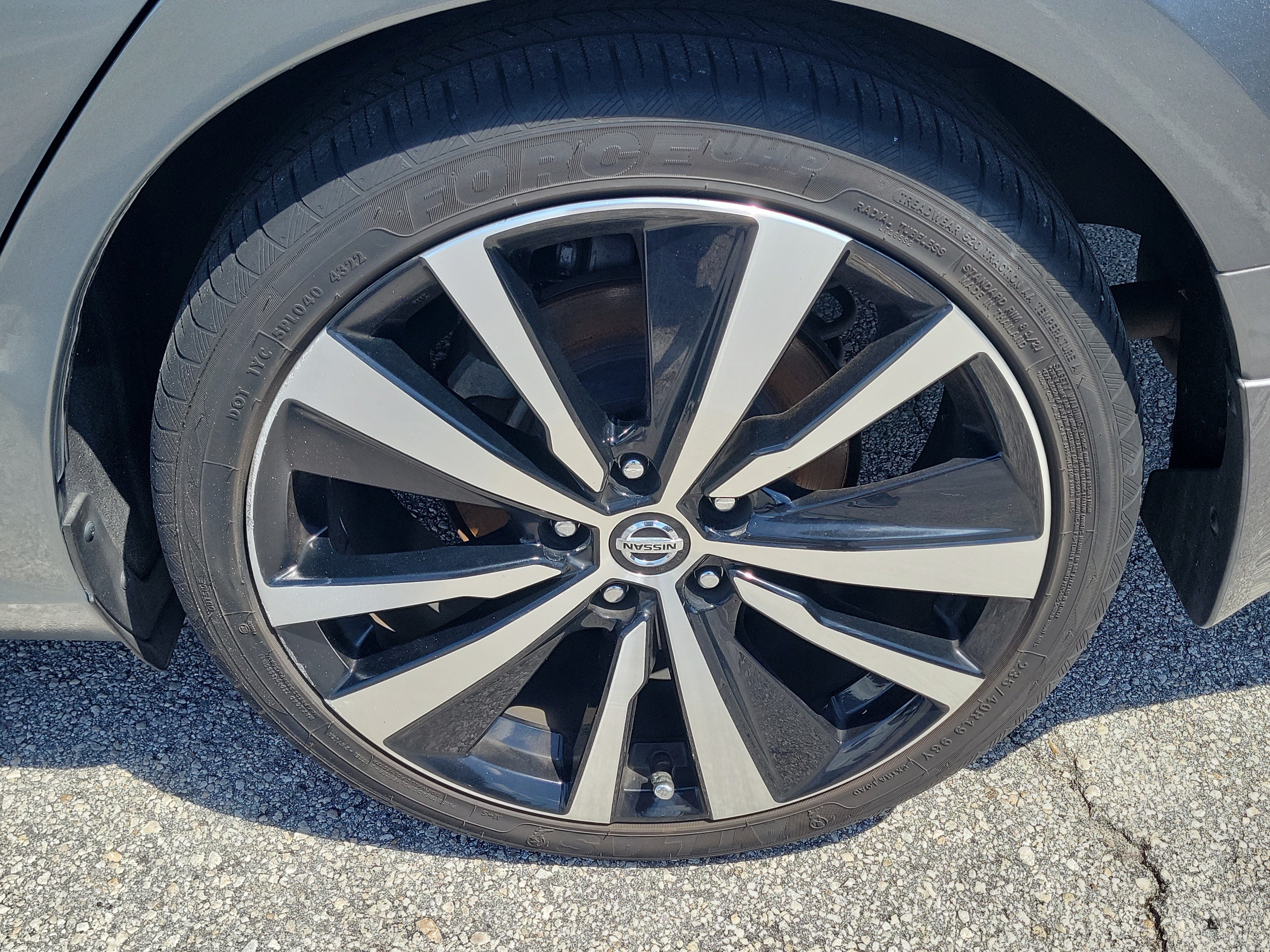 Certified 2021 Nissan Altima 2.5 SR w/ SR Premium Package FWD image 8