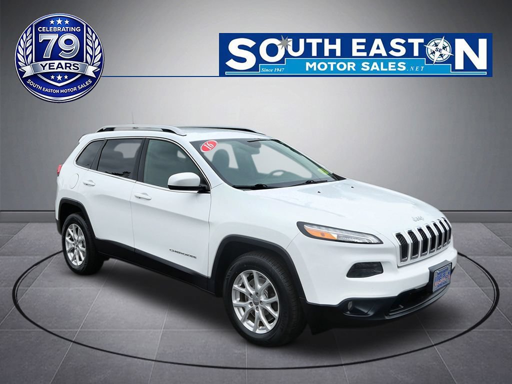 Used 2016 Jeep Cherokee Latitude w/ Safety/Convenience Group AWD/4WD image 2