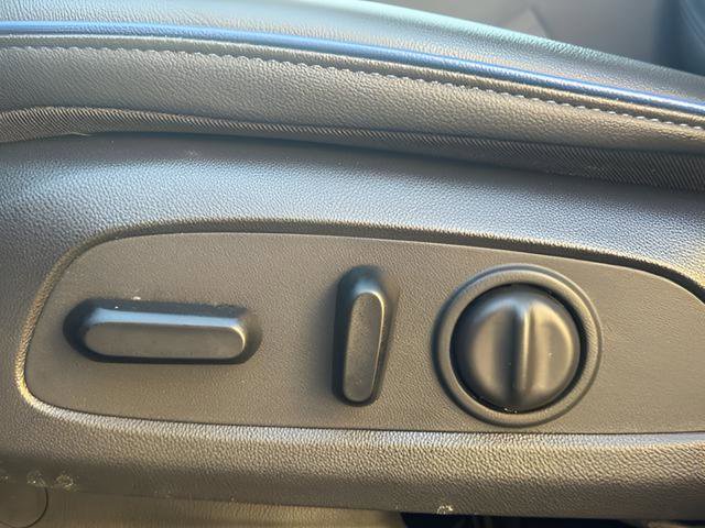 Used 2024 Buick Envista Sport Touring w/ Convenience I Package image 17