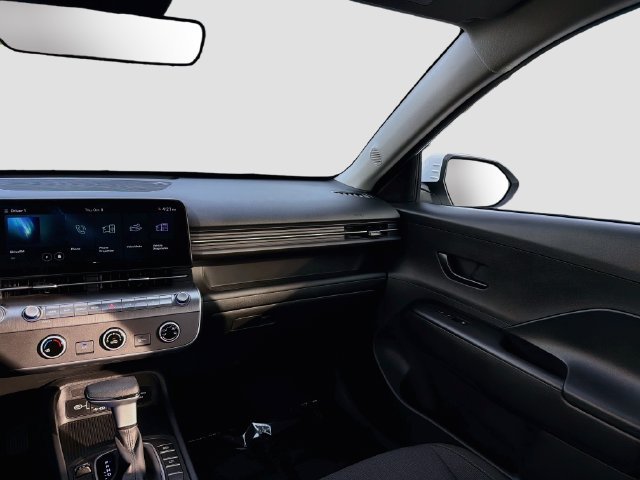 Certified 2025 Hyundai Kona SE FWD image 23
