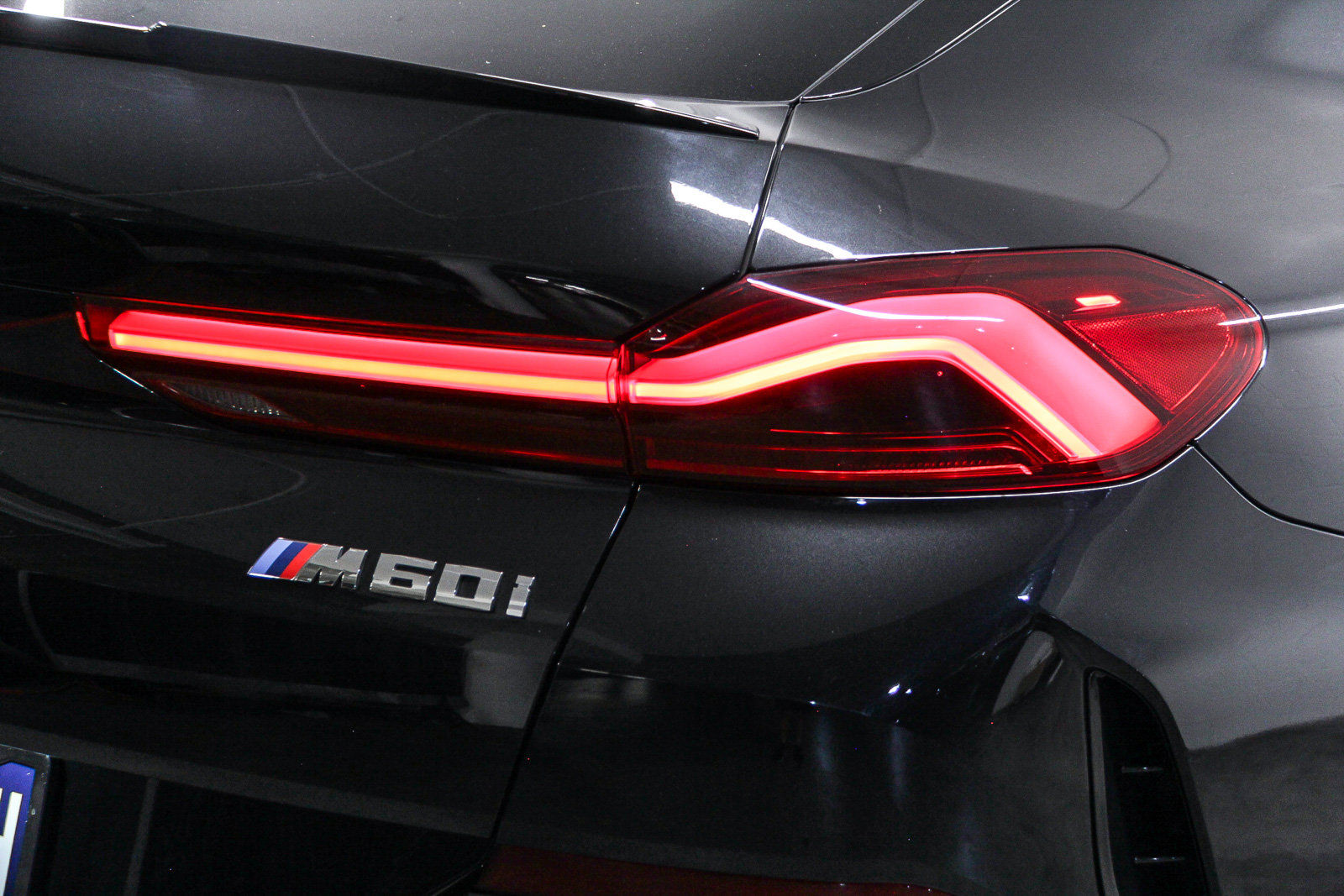 Used 2025 BMW X6 M60i AWD/4WD image 7