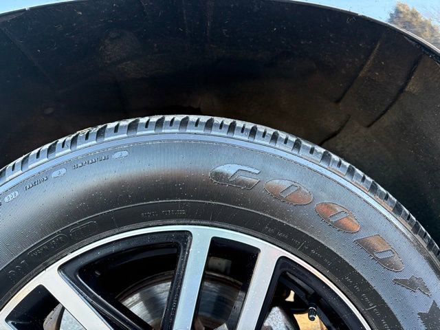 Used 2021 GMC Yukon AT4 w/ Rear Media and Nav Package image 13