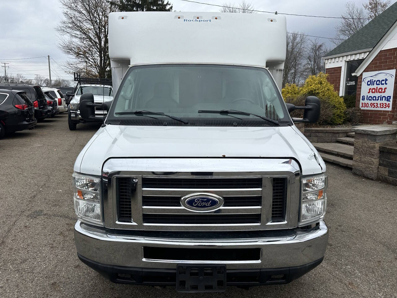 Used 2016 Ford E-350 and Econoline 350 Super Duty w/ Power Windows & Locks Group RWD image 10