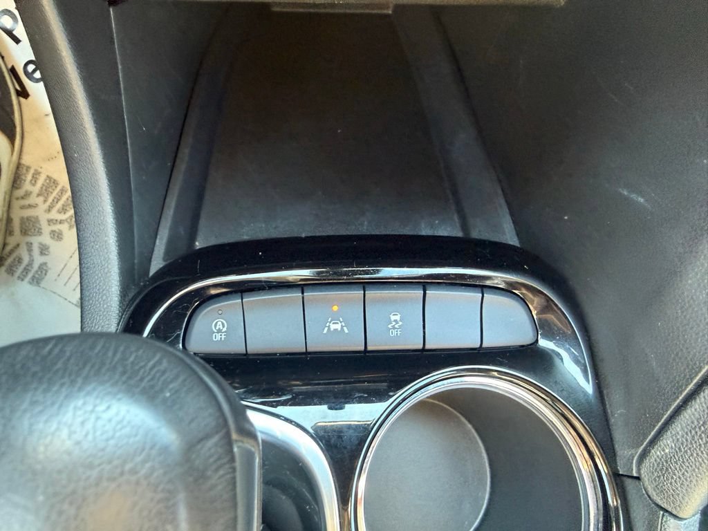 Used 2023 Buick Encore GX Preferred w/ Cold Weather Comfort Package FWD image 26
