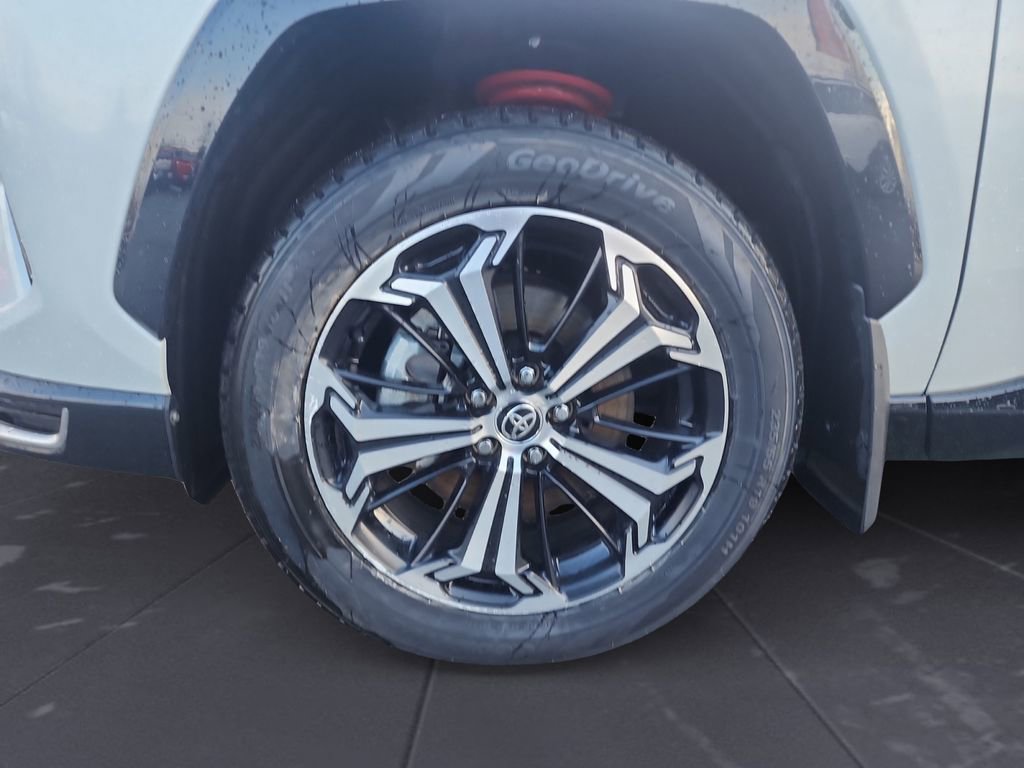 Used 2023 Toyota RAV4 XSE w/ Weather Package AWD/4WD image 14