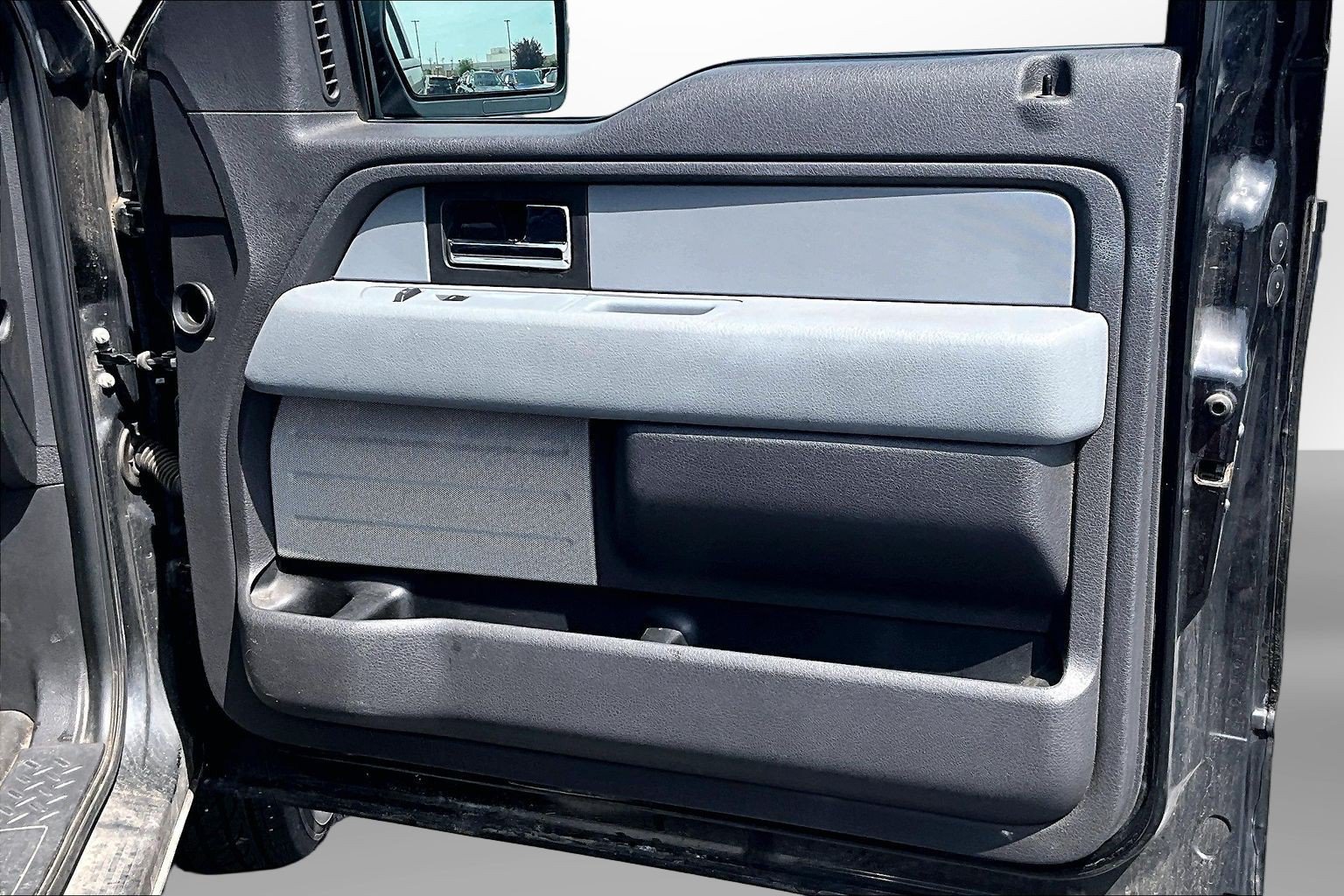 Used 2013 Ford F150 XL w/ Mid Equipment Group RWD image 24