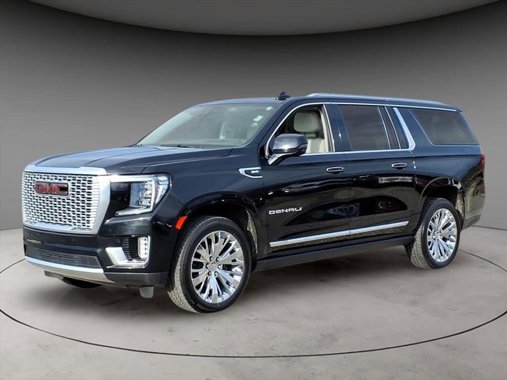 Used 2022 GMC Yukon XL Denali image 1