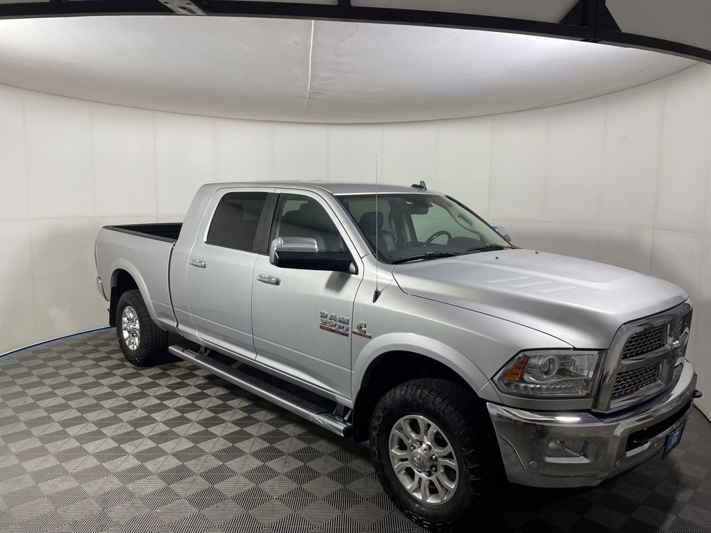 Used 2016 RAM 3500 Laramie image 2