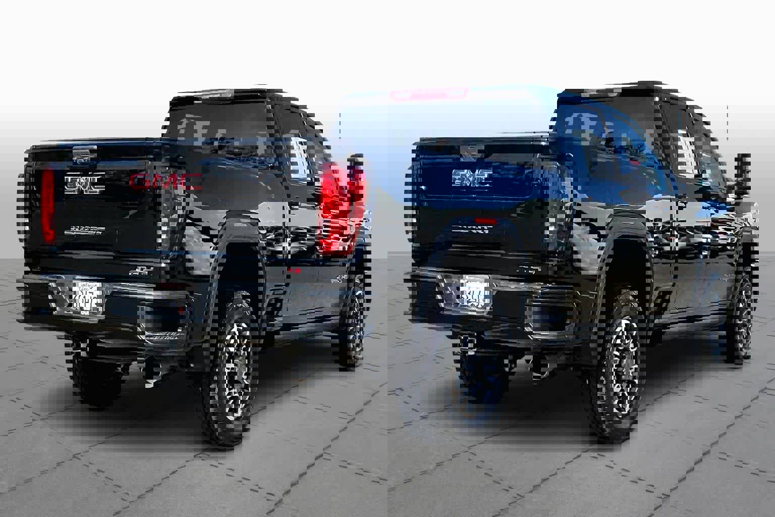 Used 2022 GMC Sierra 2500 AT4 image 12