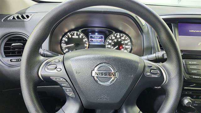 Used 2020 Nissan Pathfinder S FWD image 14