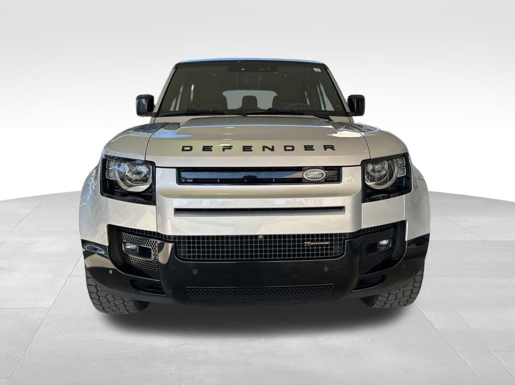Used 2023 Land Rover Defender 110 X-Dynamic SE image 13