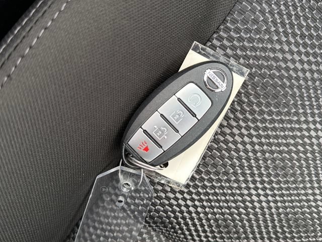 Used 2021 Nissan Rogue Sport SV FWD image 34