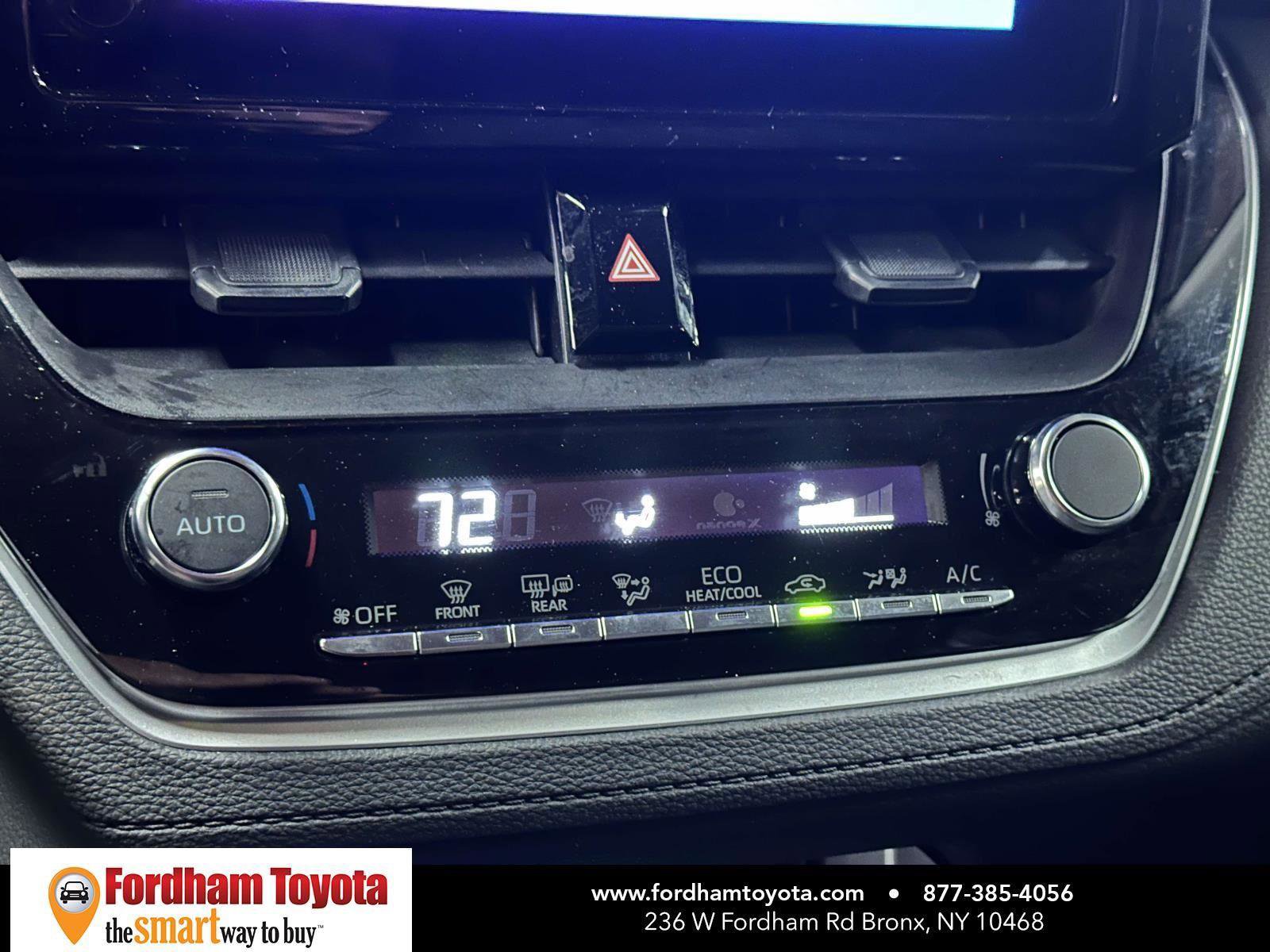 Used 2025 Toyota Corolla Cross LE image 21