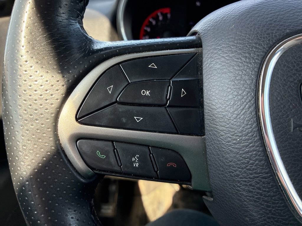 Used 2019 Dodge Durango SXT image 24