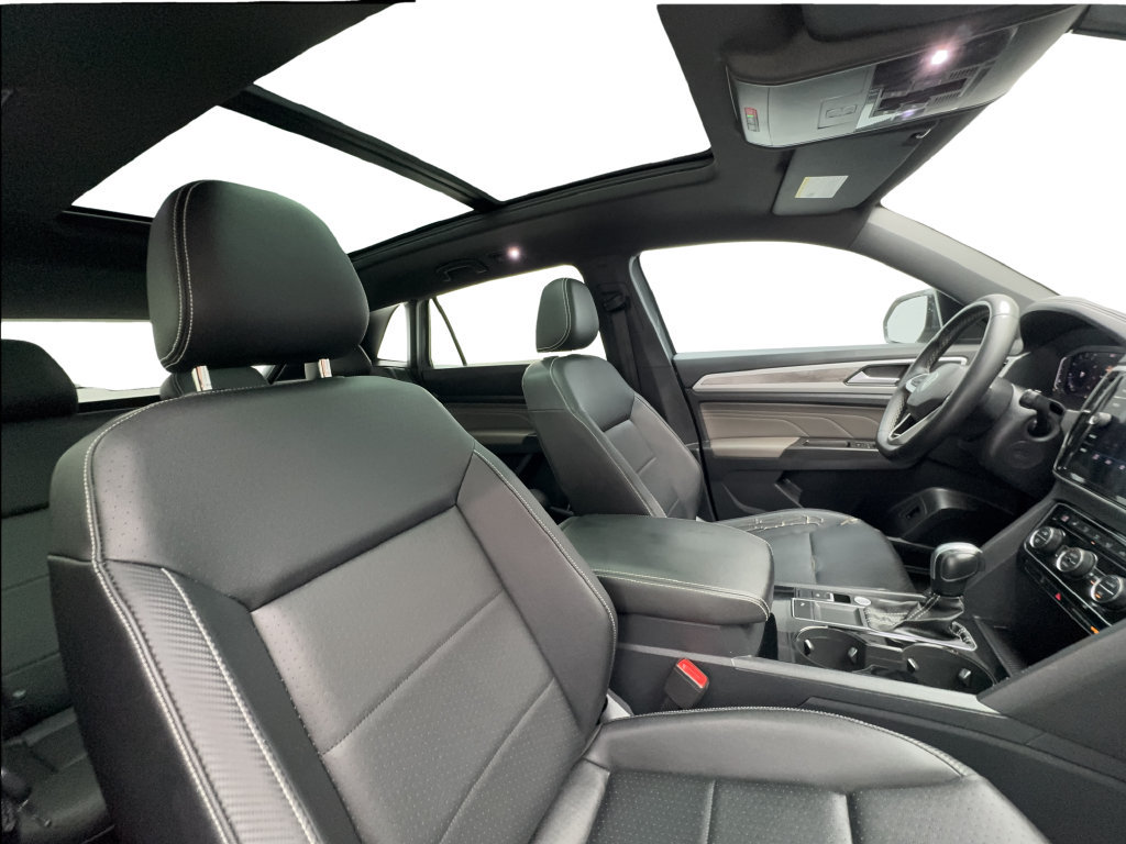 Used 2023 Volkswagen Atlas Cross Sport SE w/ Panoramic Sunroof Package FWD image 30