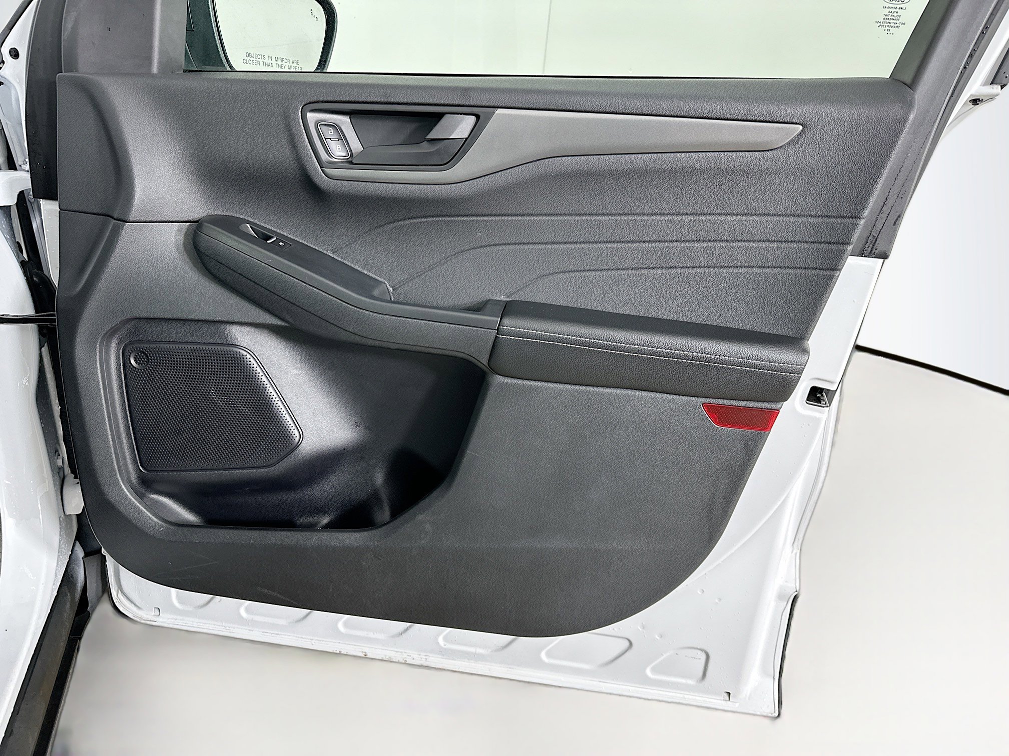 Used 2024 Ford Escape Active image 31