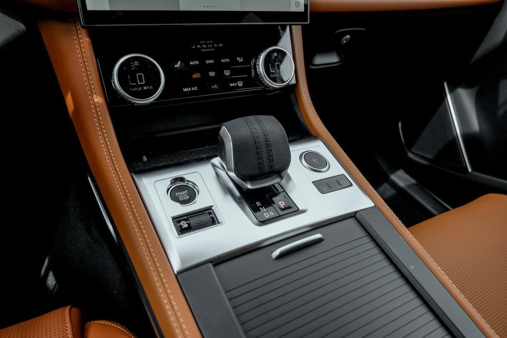 New 2026 Jaguar F-PACE R-Dynamic S image 15